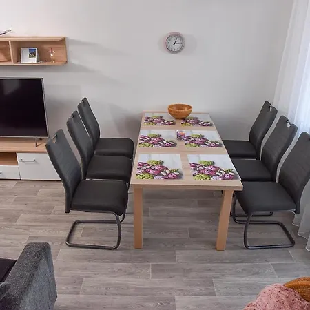 Apartman Lydie Karolinka Exteriér fotografie