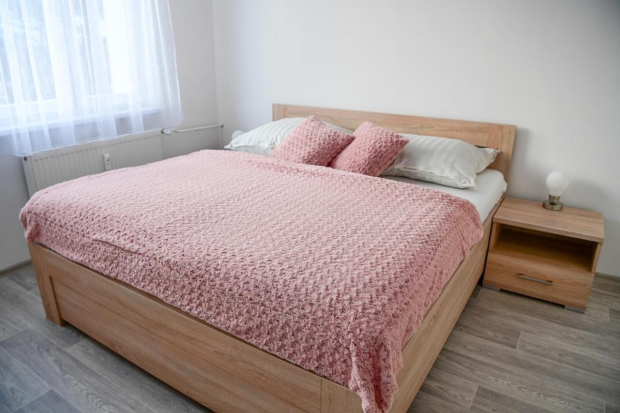 Apartment Lydie Karolinka